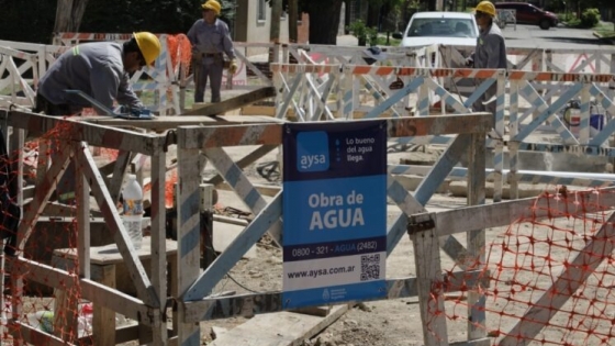 AySA trabaja para normalizar el servicio de agua potable en Merlo y San Antonio de Padua