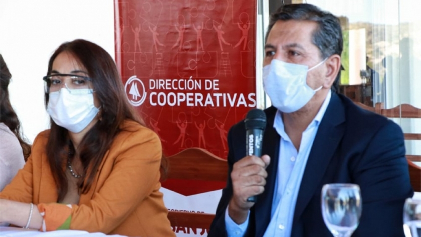 El cooperativismo llegó con propuestas de trabajo en áreas de la construcción y textil