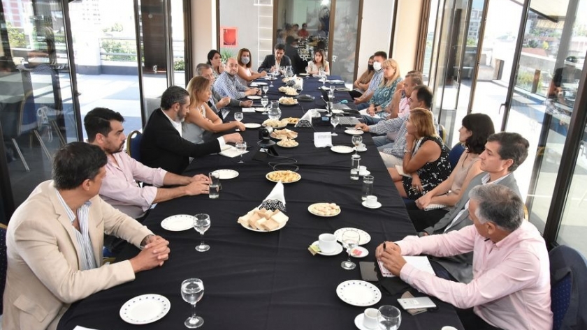 Sector Público y Privado aúnan criterios para promover el trabajo minero calificado