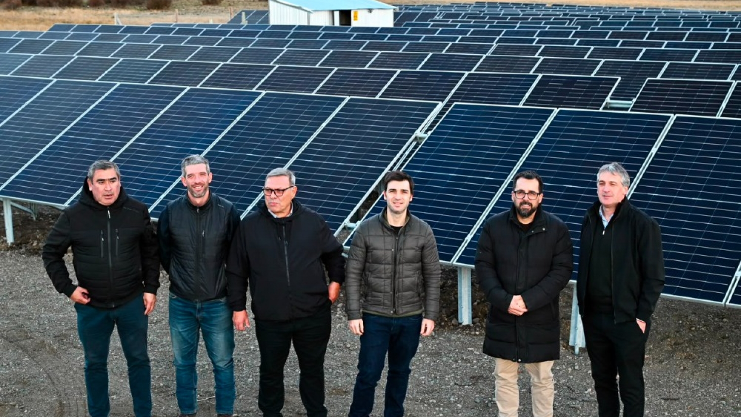 Torres destacó la transición energética con un parque solar en Esquel