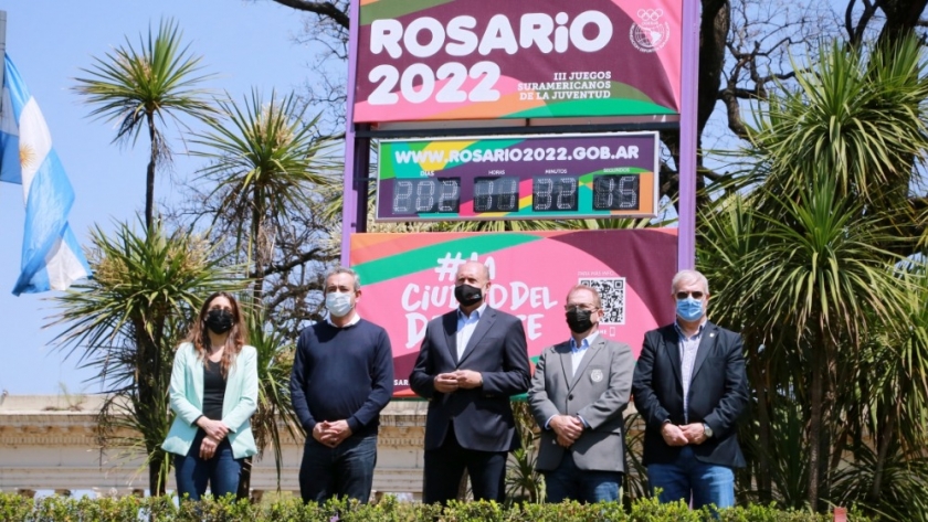 Perotti presidió la inauguración del reloj con la cuenta regresiva para los III Juegos Suramericanos de la Juventud