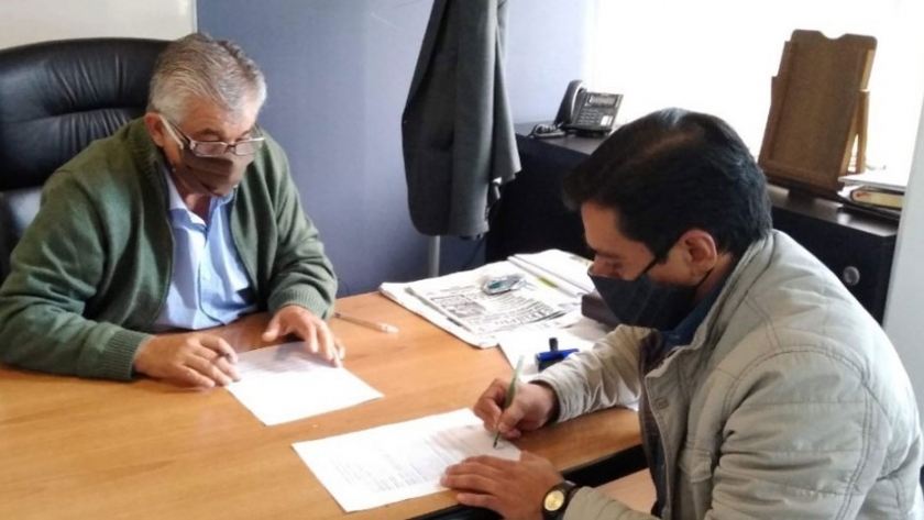 La Provincia firmó convenios para la realización de obras en municipios del interior