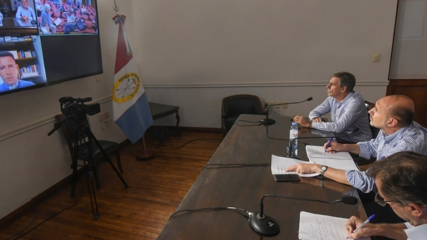 Perotti: "Nuestra prioridad es que no quede ni una sola familia sin recibir ayuda alimentaria"
