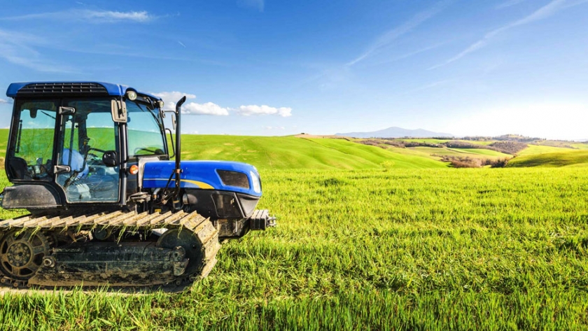 Proyectan exportar maquinaria agrícola fabricada en La Adela