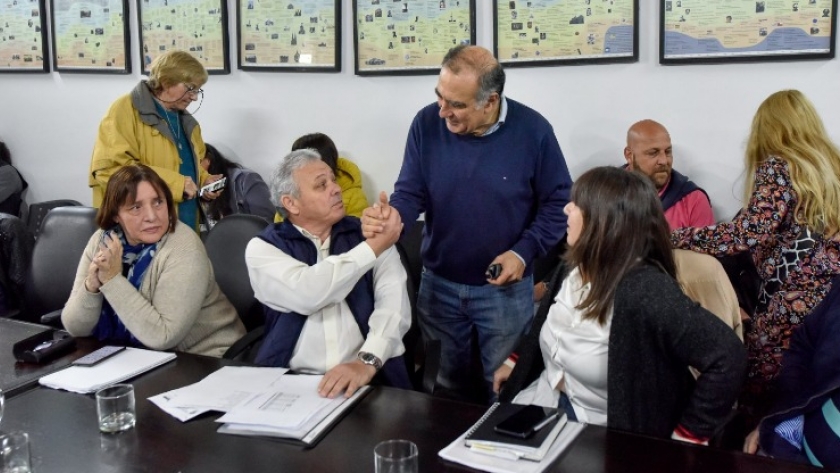 El gobierno provincial y los gremios estatales se volvieron a reunir en paritarias este jueves