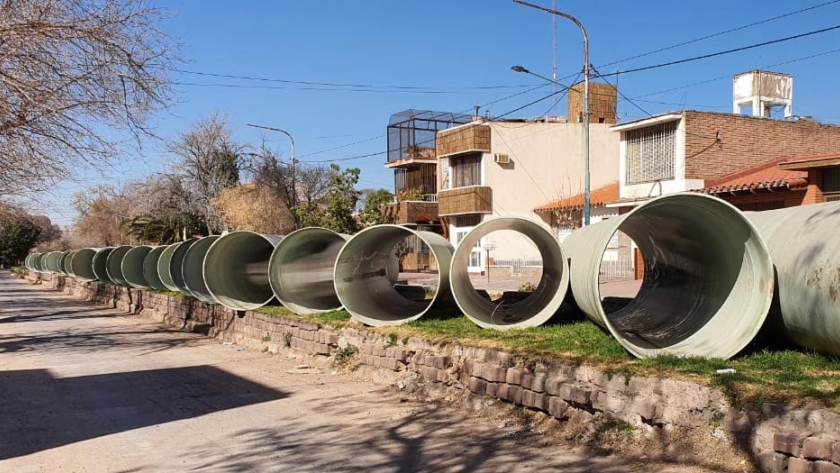 Avanza la obra de entubamiento del canal Civit