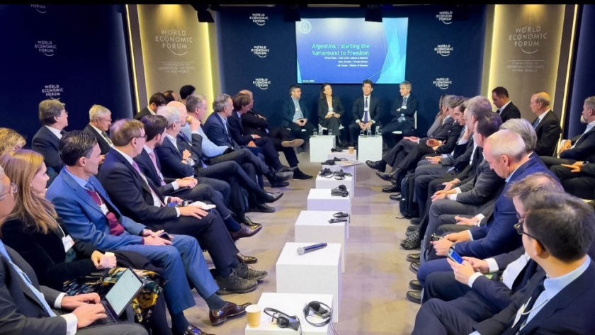 Davos: Balance positivo del Gobierno con empresas en el Foro