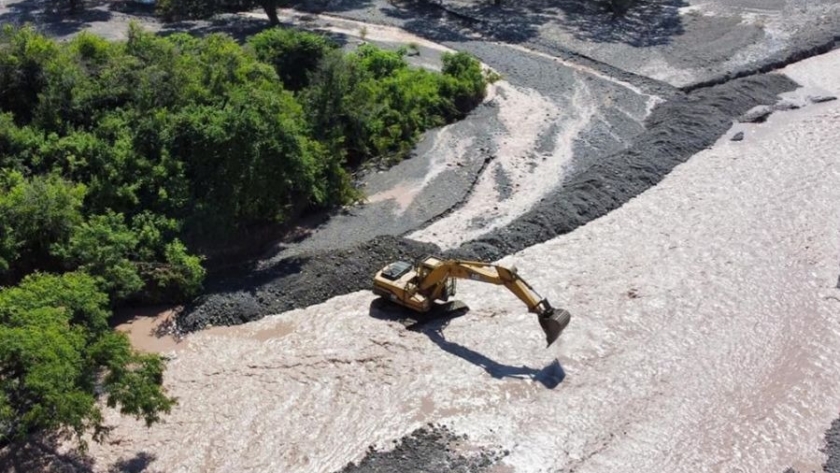 Aguas del Norte trabaja en toda la provincia para atenuar los niveles de turbiedad en las fuentes de abastecimiento