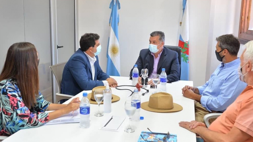 Áreas de Ambiente y Turismo acuerdan acciones conjuntas