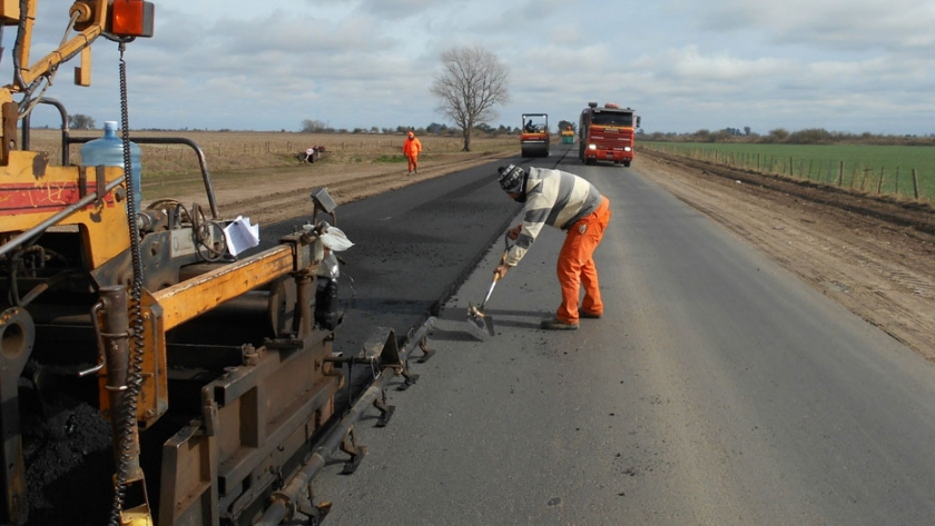 Avanzan las obras de pavimentación en Santa Rosa