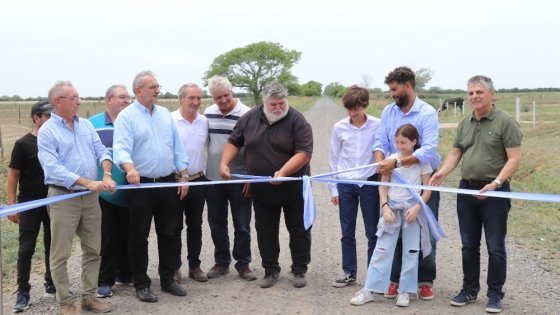 La Provincia inauguró dos nuevas trazas rurales en el departamento Castellanos
