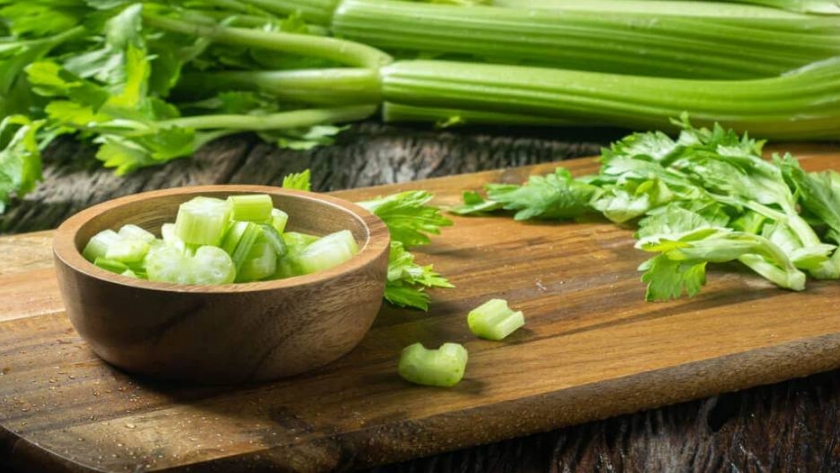 Recultivar en casa: verduras y hierbas que brotan fácilmente a partir de restos