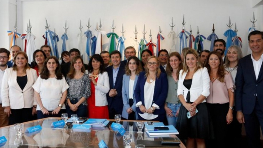 Santa Cruz participó de la mesa de trabajo nacional de Desarrollo Social