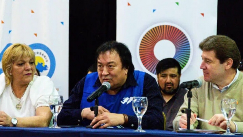 “Estamos contentos y agradecidos por firmar aumentos que mejoran la calidad de vida de los compañeros”