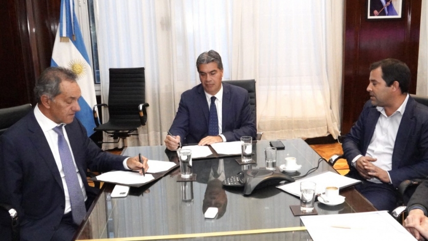 Scioli y Capitanich promueven nuevas herramientas de financiamiento para PyMEs de Chaco y proyectos apícolas