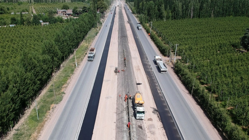 Río Negro: continúan las obras sobre la Ruta Nacional Nº 22