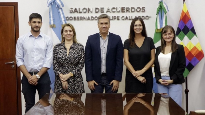 El Gobierno provincial y la Fundación Rewilding firmaron un acta para realizar mejoras en el paraje “La Armonía”
