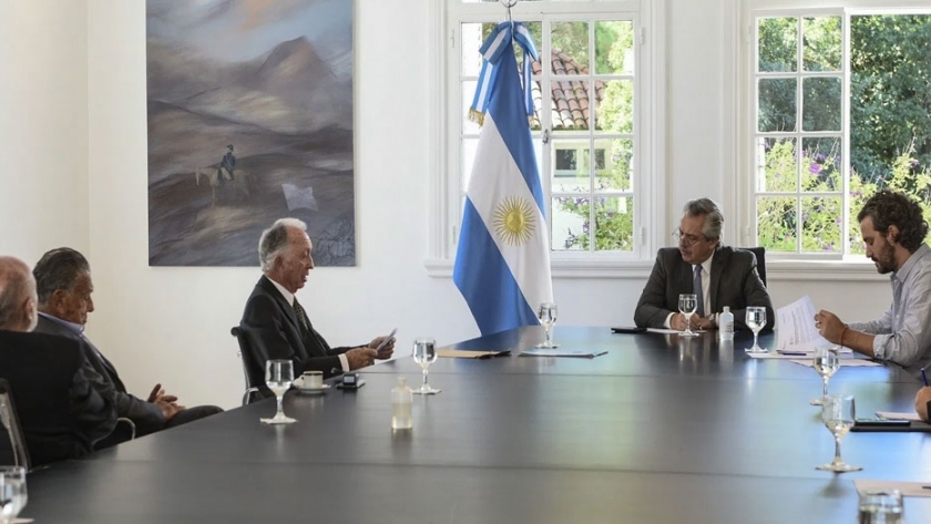El Presidente recibió a la Cámara Argentina de Comercio