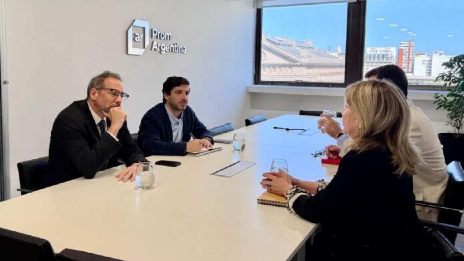 Impulsan una estrategia nacional para potenciar la madera argentina en mercados internacionales