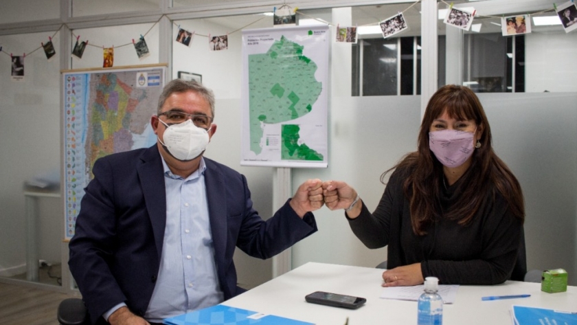 Miño y Jalil firmaron un convenio para crear 753 lotes con servicios en Catamarca