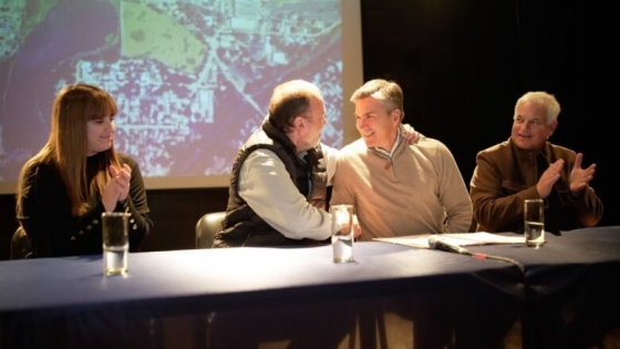 Turismo en Puerto Tirol: renuevan plaza central