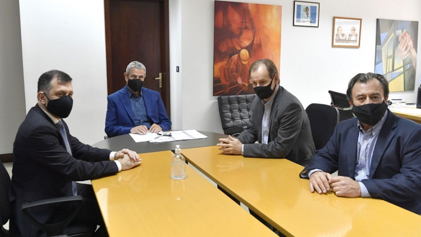 Bordet gestiona ante Nación nuevos programas de viviendas para Entre Ríos