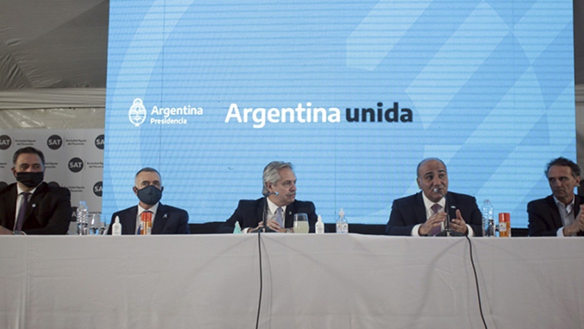 El Presidente y Manzur anunciarán inversiones por $1.693 millones