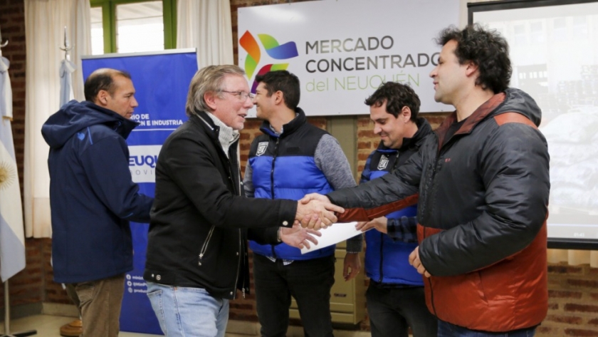 El gobernador y el secretario de Agricultura de Nación visitaron el Mercado Concentrador