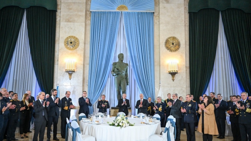 El presidente anunció el envío al Congreso de una nueva ley integral de Personal Militar
