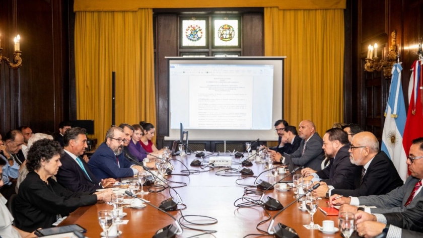 Argentina y Paraguay avanzan en su conectividad e integración física