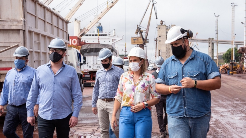 Visita al Puerto de San Nicolás y reunión con la presidenta del CGPSN