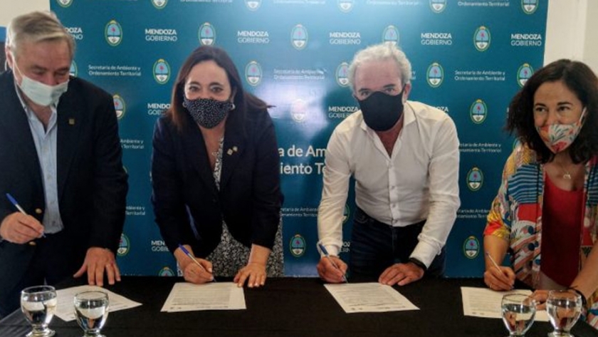 Ecoparque firma un Convenio de colaboración con la Facultad de Ciencias Agrarias para el manejo forestal del predio
