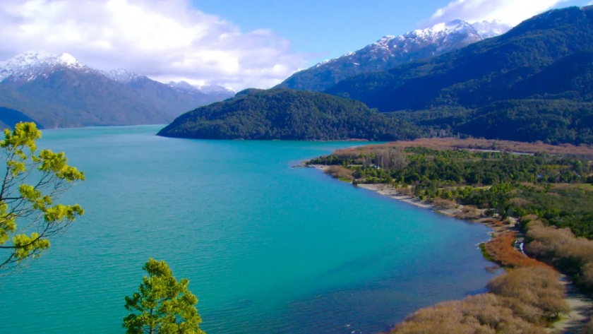 Lago Puelo: el refugio patagónico que encanta a los amantes de la naturaleza