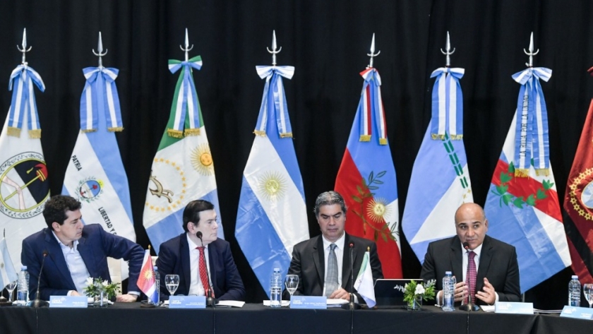 Manzur propondrá incluir en el proyecto de Presupuesto 2023 la construcción del Corredor Bioceánico del Norte Grande