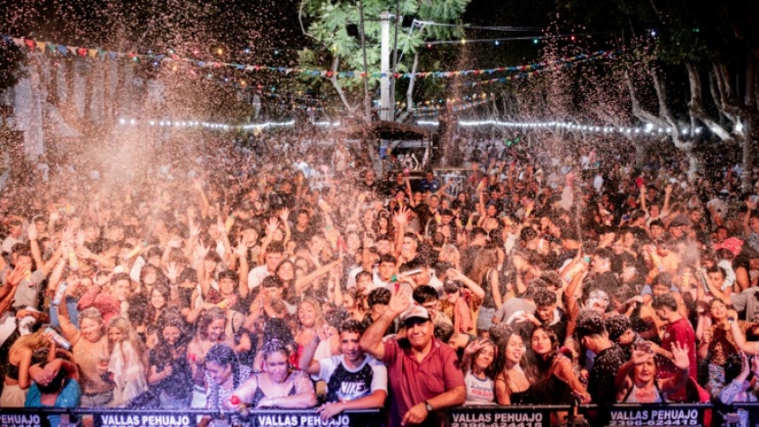 Un carnaval inolvidable: música, color y más de 15.000 almas en fiesta