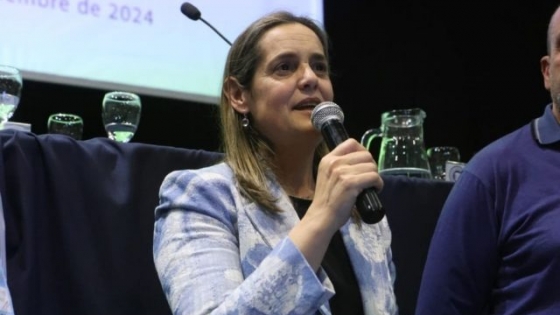 Andrea Sarnari, la primera mujer en presidir la FAA