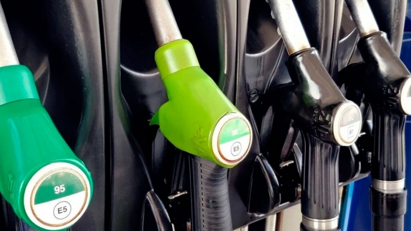 Mientras crece el consumo de etanol, cae el de gasolina