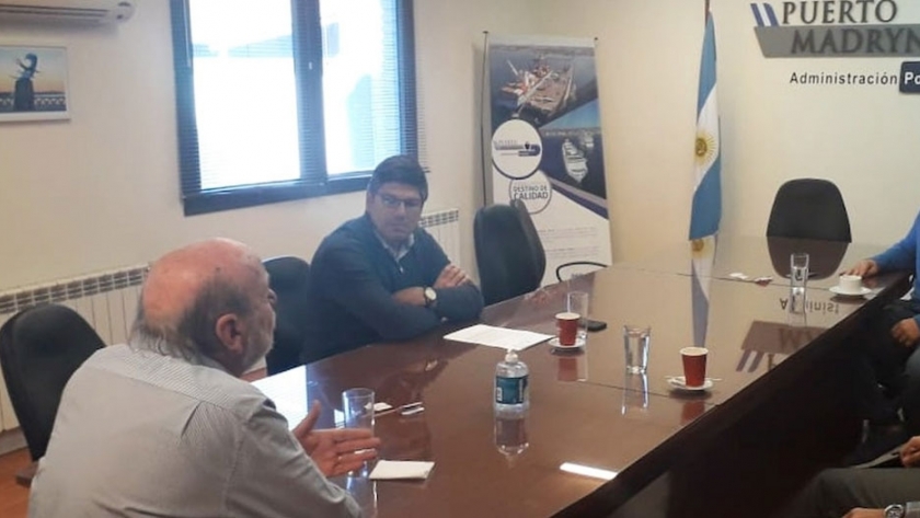 Puerto Madryn: acordaron prohibir el ingreso de pesqueros fresqueros que sean para plantas fuera de la provincia de Chubut