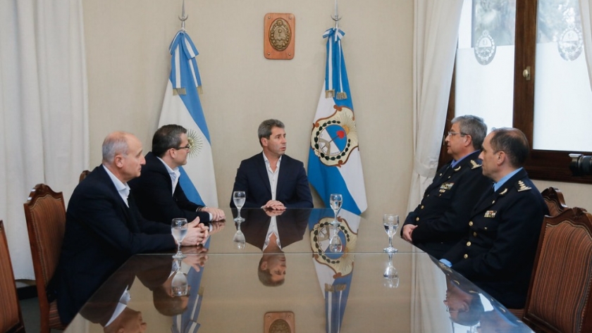 Sergio Uñac recibió al nuevo subjefe de la Policía de San Juan, el primer licenciado en Seguridad Ciudadana en ocupar ese cargo
