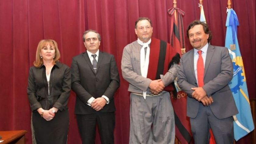 El gobernador Sáenz participó en el juramento del nuevo Defensor General de Salta