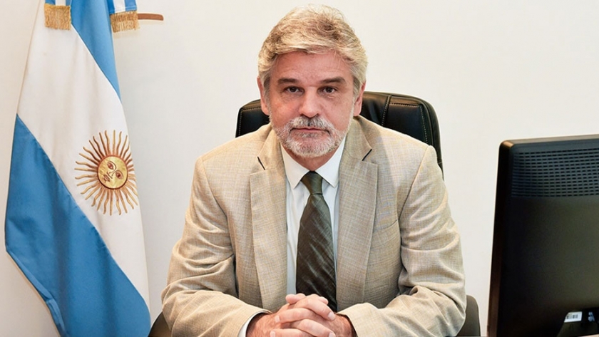 El Secretario Filmus mantuvo una reunión de trabajo con el Embajador Cassinelli de Chile sobre investigación científica marina conjunta