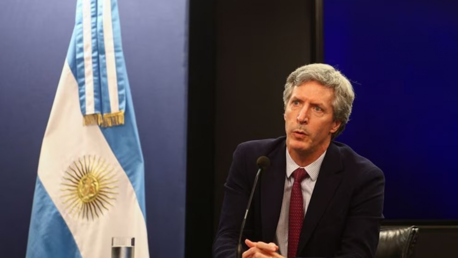 El Banco Central acelera la compra de reservas con un nuevo impulso de dólares financieros y busca fortalecer su posición ante el FMI