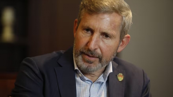 Frigerio baja impuestos a la avicultura y subsidia el riego arrocero en Entre Ríos