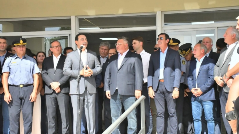 En Monte Caseros, Valdés inauguró una nueva Comisaría y destacó la incorporación de efectivos