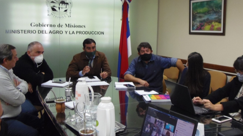 Evaluaron el avance del primer mes de campaña de vacunación antiaftosa