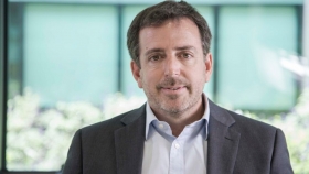 Adecoagro evalúa invertir hasta US$ 2.000 millones para ampliar la producción de fertilizantes en Argentina