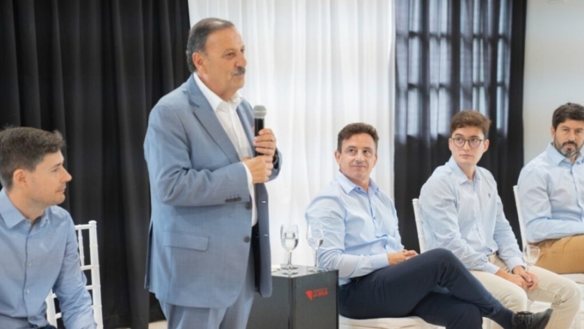 Quintela: “Queremos salir adelante de la mano del trabajo, de la producción de bienes, de la instalación de industrias en la provincia”