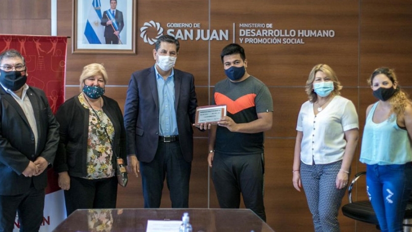 Dos cooperativas recibieron sus matrículas para expandir sus emprendimientos