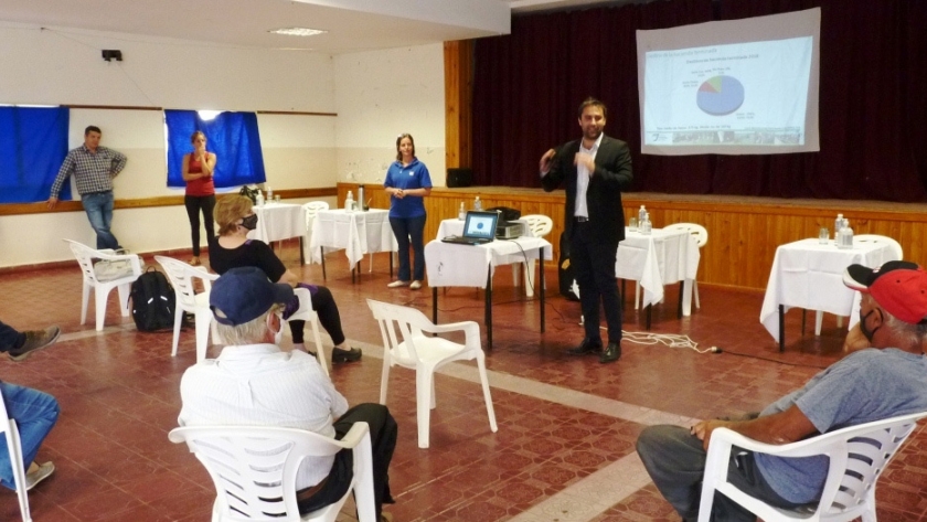 El gobierno del Chubut presentó el clúster bovino del VIRCh en 28 de Julio