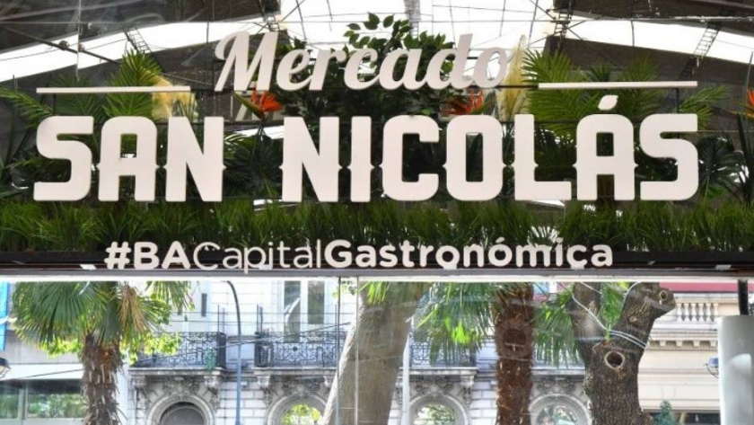 Mercado de San Nicolás: un espacio antiguo con una estética moderna
